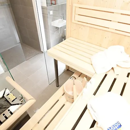 Haus Wetterhexe - 01 *